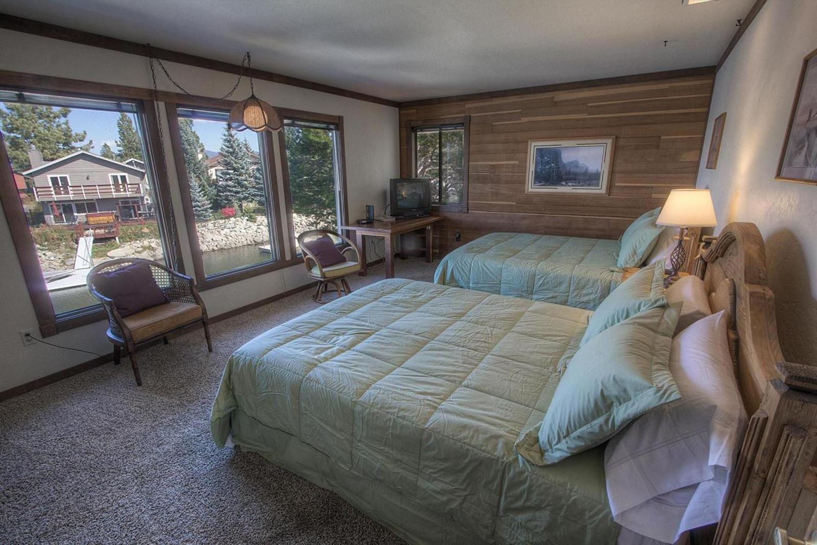 Gone Fishing by Lake Tahoe Accommodations Main image 2